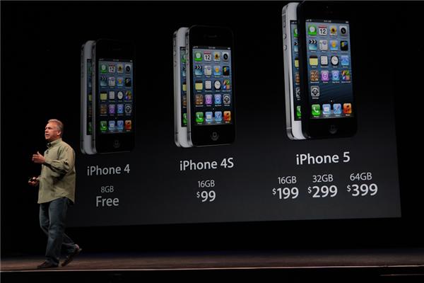 Jak se prodává iPhone 5?